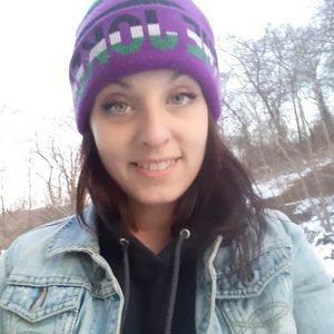 Meet your Posher, Caitlyn